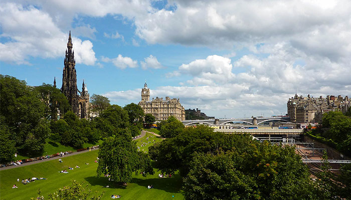 Monumento-W-Scott-Edimburgo