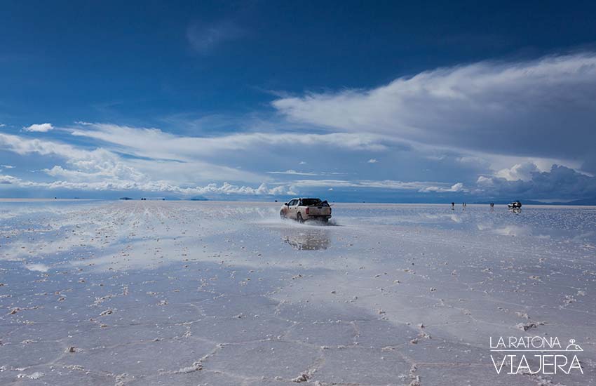 Salar-Uyuni-4x4-reflejo