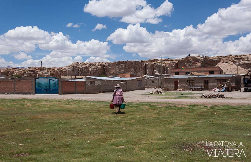 Salar-Uyuni-mujer